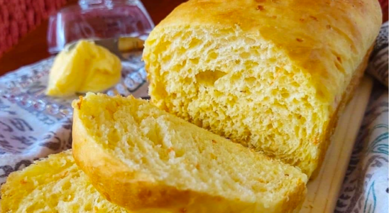 Receita de Pão Caseiro Fácil - Não Precisa Sovar!