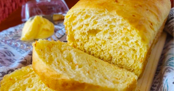 Receita de Pão Caseiro Fácil - Não Precisa Sovar!
