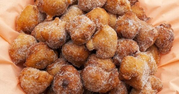 Bolinho de Chuva Simples e Sequinho - Receita da Vovó