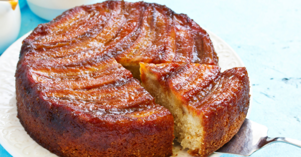 Bolo de Banana Caramelizado - Fofinho e Delicioso