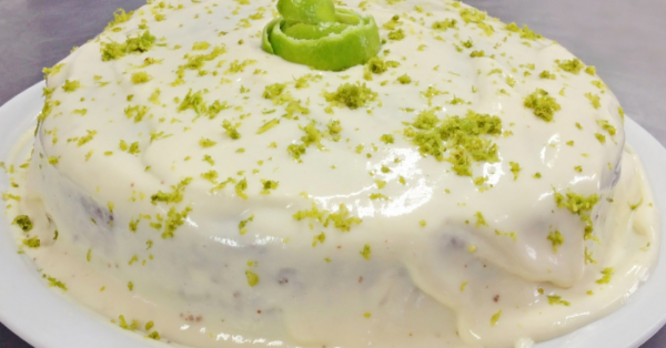 Bolo de limão fácil - Receita deliciosa