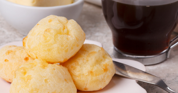 Pão de Queijo Low Carb  - Perfeito para o café da tarde