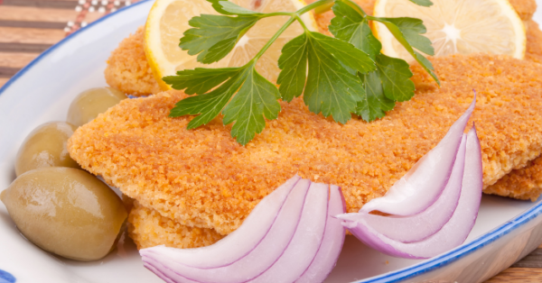 Merluza Empanada com Fubá - Crocante e Sequinha!